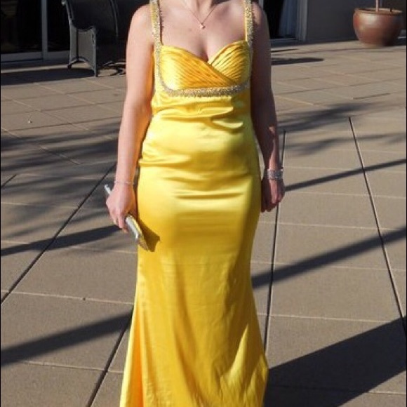 Goregeous yellow Morgan &  Co prom/evening gown - Picture 1 of 5